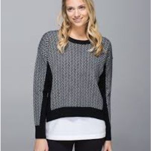 Lululemon Yogi Crew Sweater
Black / White